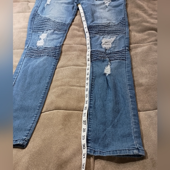 Waimea Men's 32x31 Skinny Fit Distressed Rip Torn Designer Trendy Embroidered - Picture 15 of 16